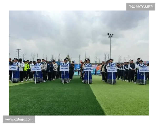 激情四溢赛场瞬间 足球解说员带你感受比赛每一秒的震撼与精彩 激情四溢赛场瞬间 足球解说员带你感受比赛每一秒的震撼与精彩
